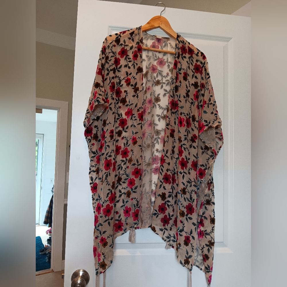 Sheer Velvet Floral Long Kimono Tassle Shrug